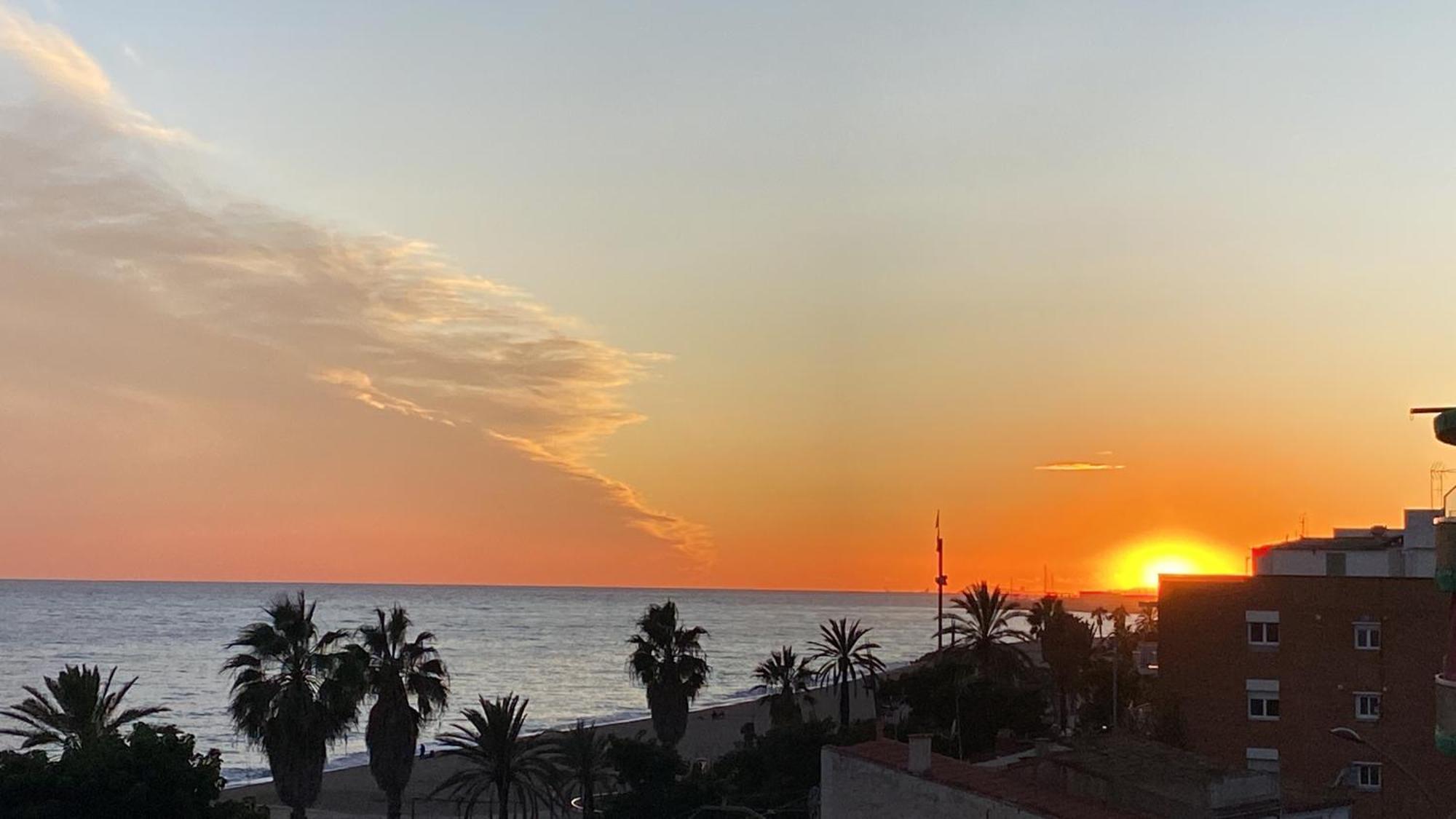 Apartamento Frente Al Mar Canet De Mar Exterior photo
